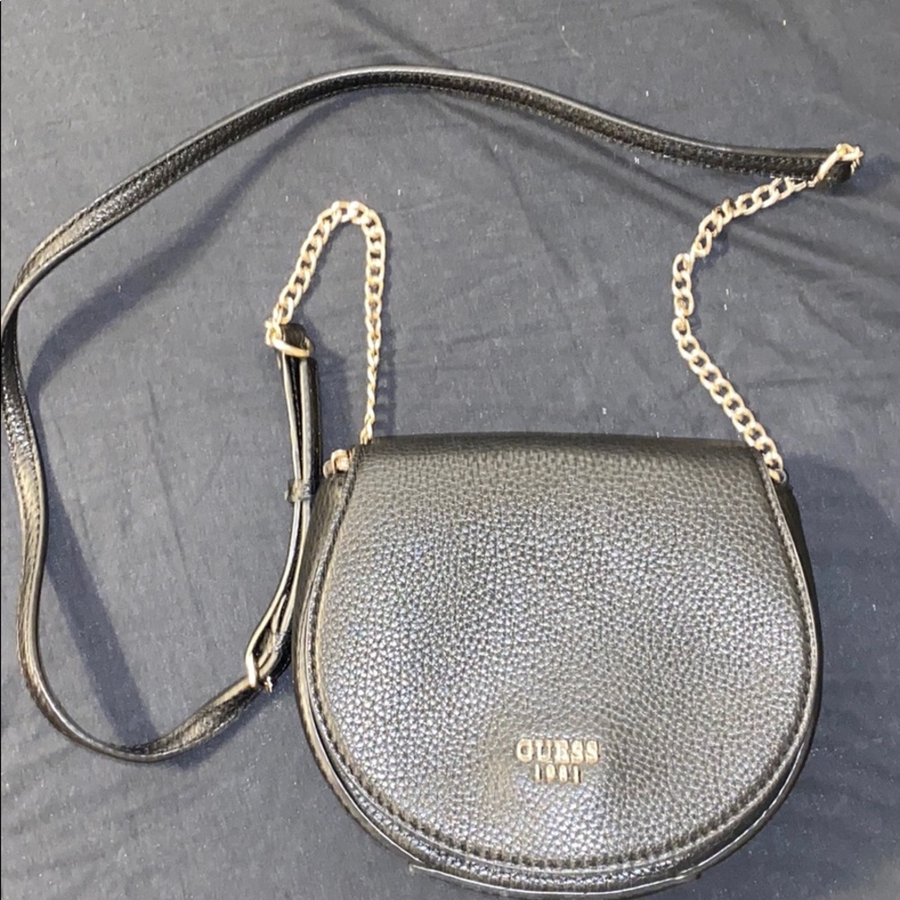 Great condition Guess bag black